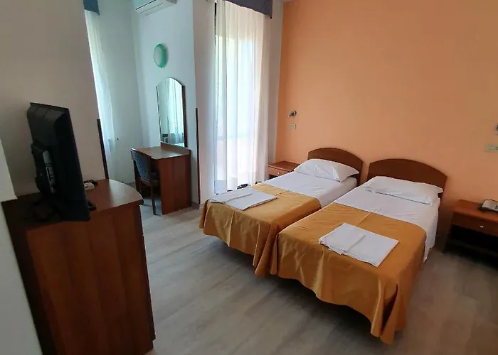 Otel Perla Massa Lombarda