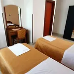 Perla 3*