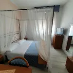 Perla מלון