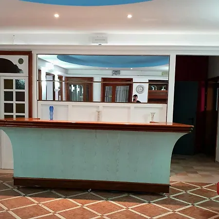 Perla Hotel 3*