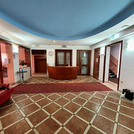Hotel Perla 3*