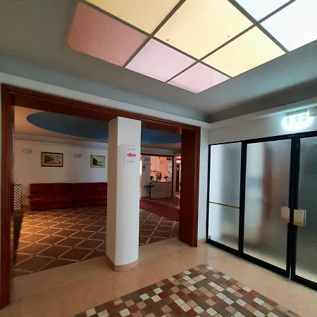 Perla Hotel 3*
