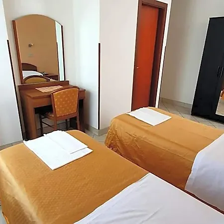 Hotel Perla 3*