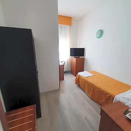 Perla 3*