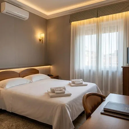 Hotel Perla 3*