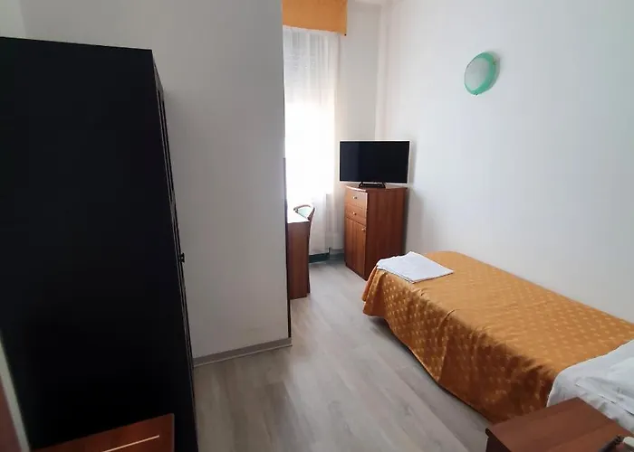 Hotell Perla Massa Lombarda