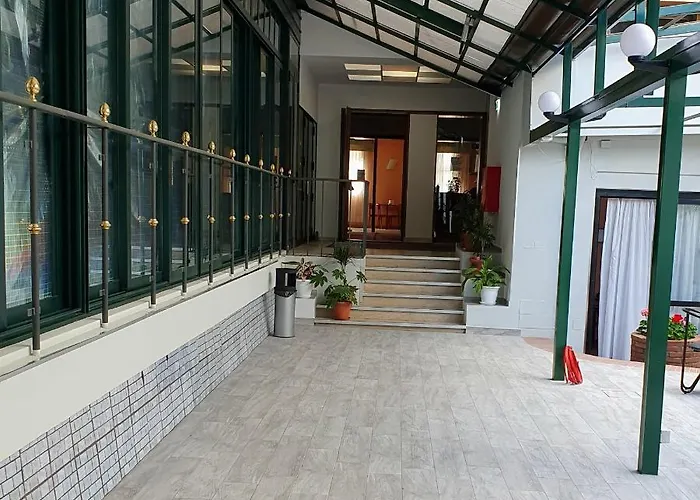 Otel Perla Massa Lombarda